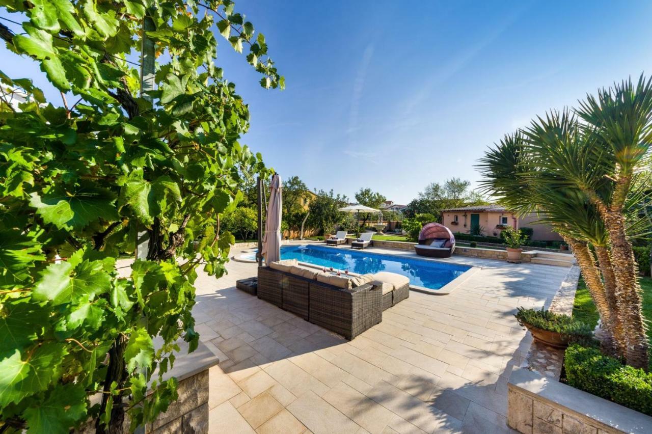 Navis Luxury Villa Vodice Buitenkant foto