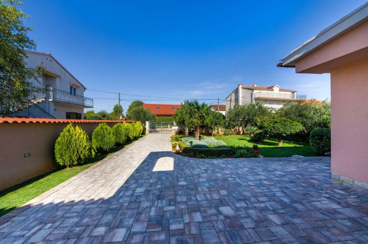 Navis Luxury Villa Vodice Buitenkant foto