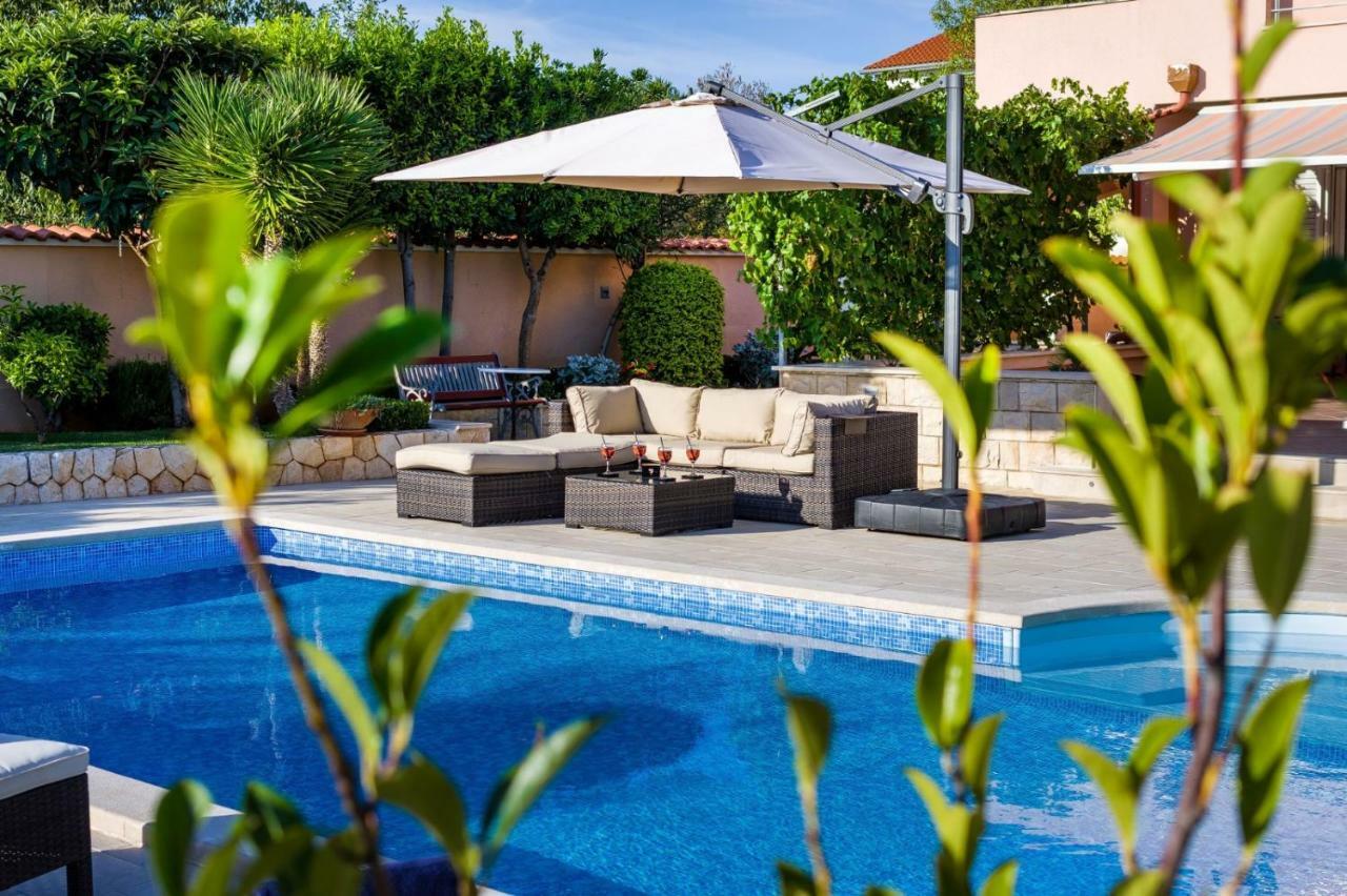 Navis Luxury Villa Vodice Buitenkant foto