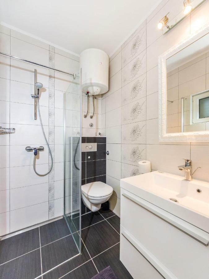 Navis Luxury Villa Vodice Buitenkant foto