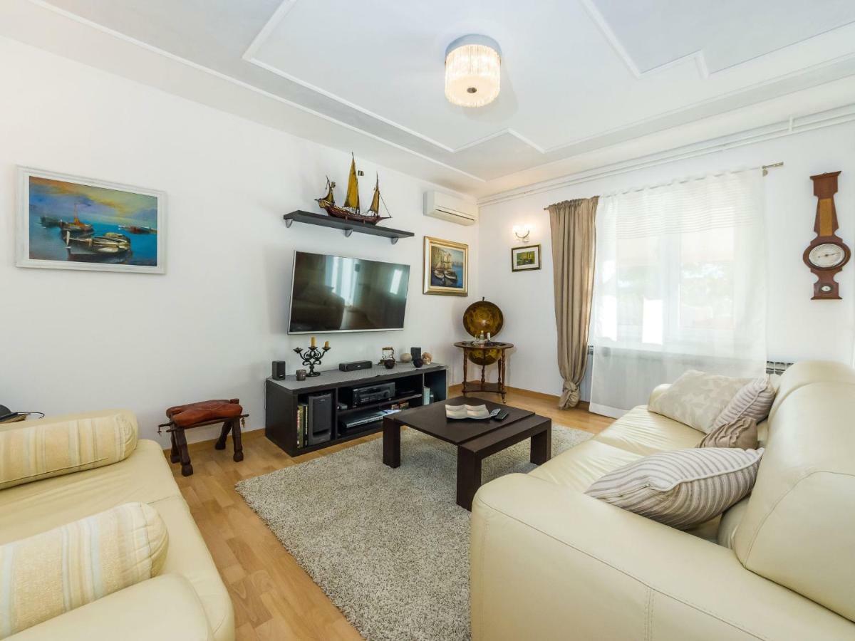Navis Luxury Villa Vodice Buitenkant foto