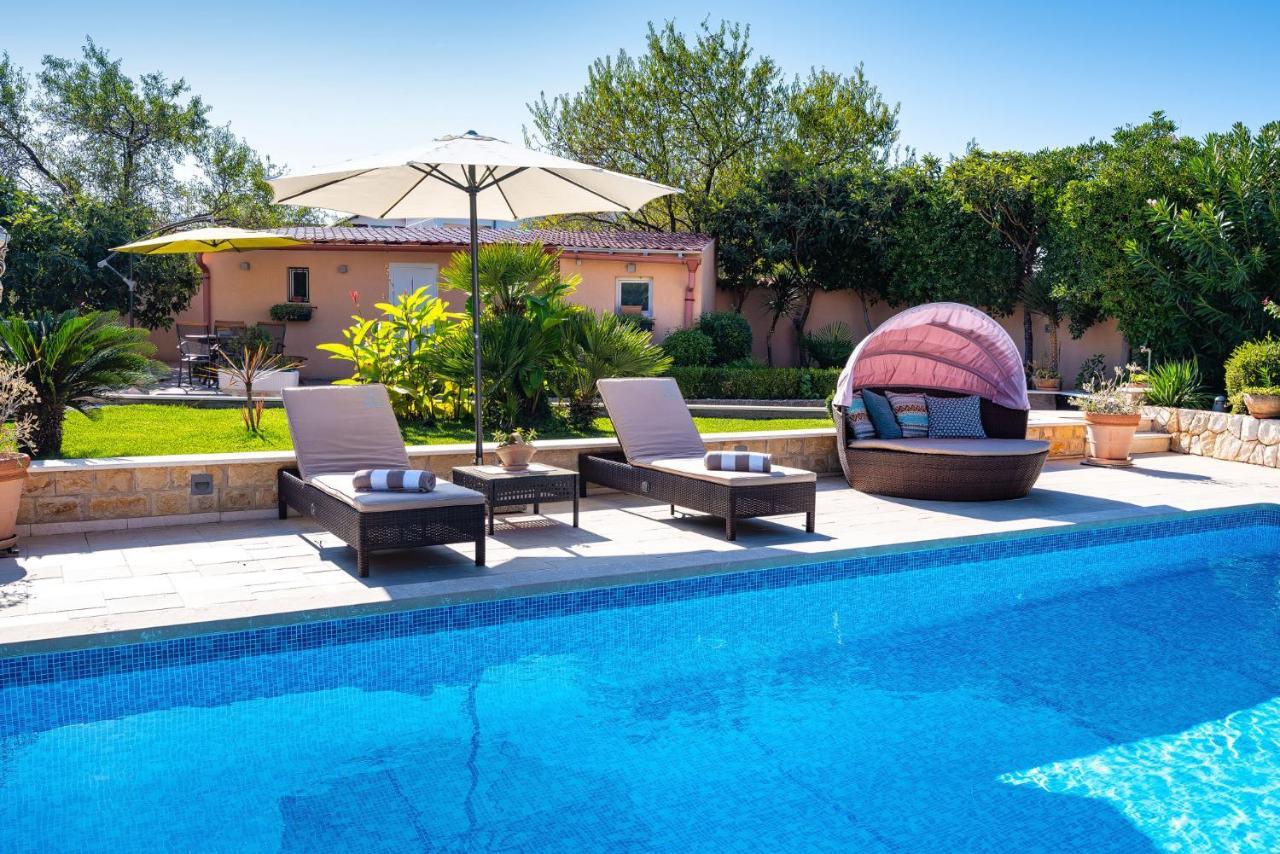 Navis Luxury Villa Vodice Buitenkant foto